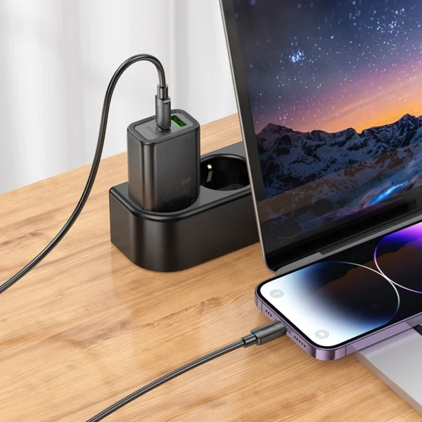Hoco N63 PD QC3.0 30W Dual Port Fast Charging Wall Charger - Image 2